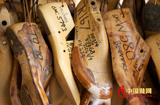 英國潮鋪Superdenim探訪老牌制鞋廠Tricker's