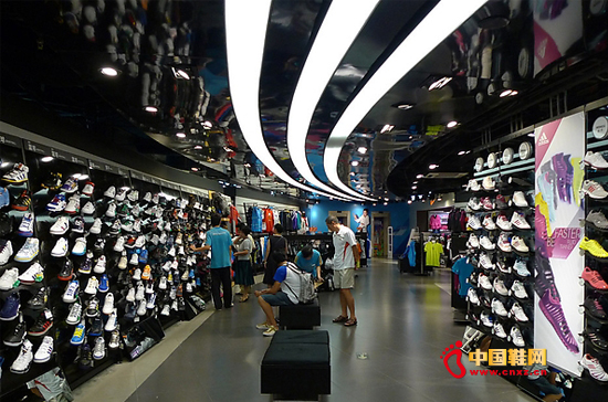 Ь�Ʒ�Ƴ����_��Ь�I(y��)�K����������