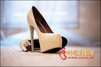 �����^�r����ɫ�L��