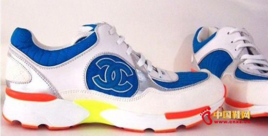 �����־��Ь�����w�F