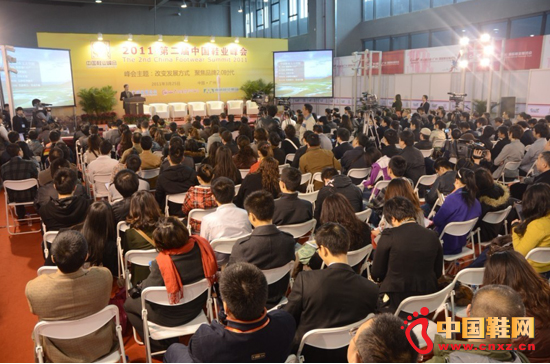 Ь�I(y��)�����I(l��ng)�cͻ�����۽�4��2�գ�2��