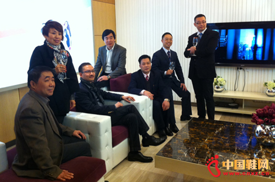 �����ɆT