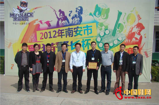 �ϰ��н��������蹫˾��������������ˇ�I(y��)�����ƬF(xi��n)��