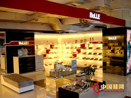 �������H