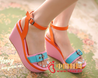 ��ˬ�\(y��n)���L(f��ng)���۳�Ʒ���ɸ�С�¸����߰�ȫ������һ�֎��_�״�۴�Ó