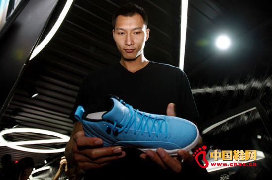 ���w�п��g��(House of Flight) �׽���Ь�۲��