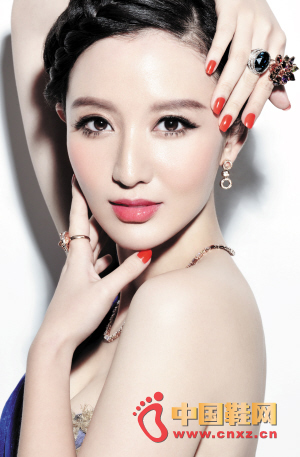 ���ȣ��x����͵�ȫ��ˇ��