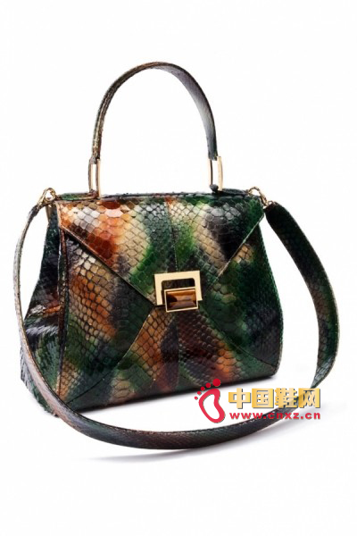 Kara Ross �Ƴ�2012�＾ϵ���ִ�