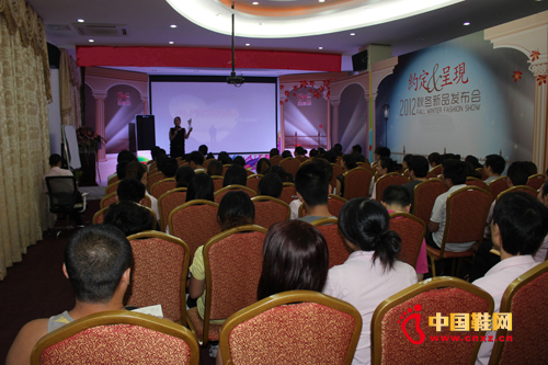 Ʒ��Ь�I�ۿۼ����B�i�C���W�S˼��Ӗ��