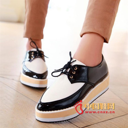 Ӣ���L(f��ng)ţ��Ь