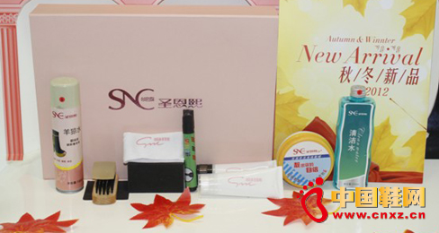 ʥ����ŮЬ��ע�ڕr��Ʒ��ŮЬ���I·��