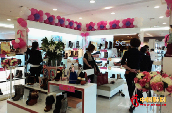 ʥ����ŮЬ����2