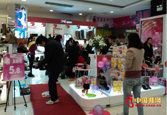 ɽ�|�ĵǼҼҐ�ُ��V��ʥ����ŮЬ������N�F(xi��n)��1