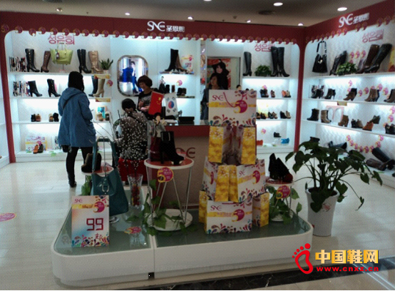 ʥ����ŮЬ������c�����N����F(xi��n)��5