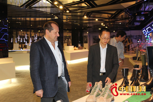 ���������څ��^�t����Ь�Ƽ��^