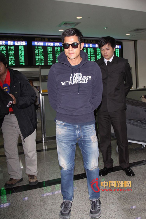 ���������eЬ���b����_ ��Մ���¿첽�x��