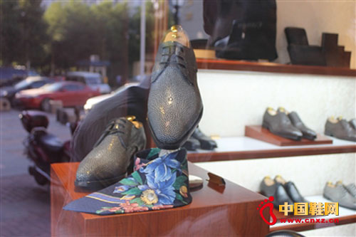 ������߶��ֹ�ƤЬKKGG�������_(k��i)�µ�