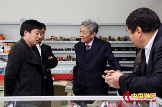 �Ї��|���f�����־�������W�R�⠖���_չ�v�� 2