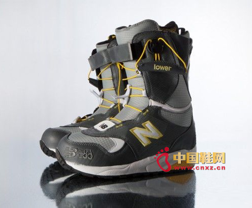 �°ق��Ƴ�2012�ﶬ����ѩѥϵ��