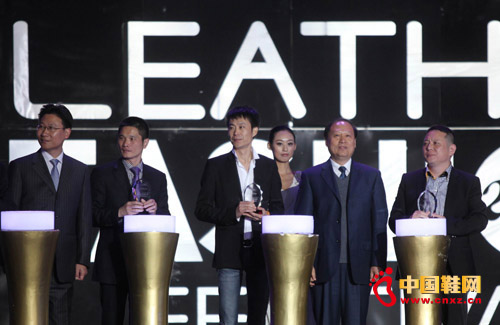 �t���ѕr�м��F�����ö����� ���� �������t���ѳ�ϯʢ������C�� 