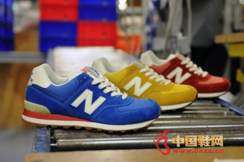 �°ق�574 �Ϳ�70���������ɫ