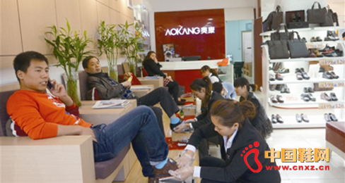 �����С�׌�W��Ʒ��Ӱ������