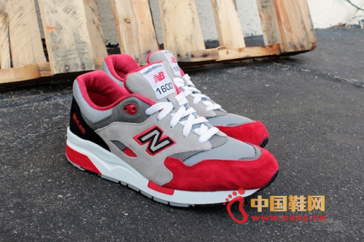 �°ق��Ƴ�1600�Ϳ��˚�Ь��